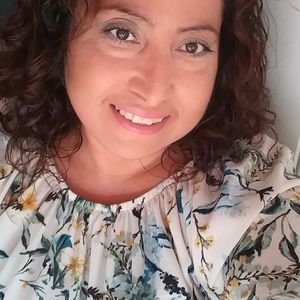 Meet your Posher, Edith